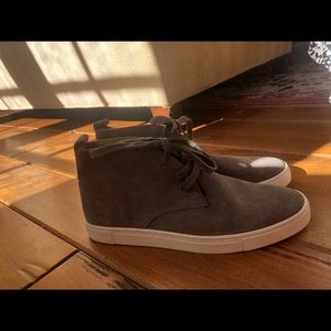 frye black leather sneakers